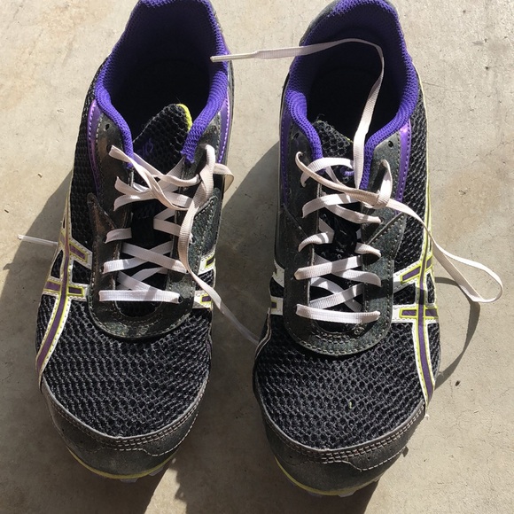 ASICS- track and field running shoe - Picture 2 of 4
